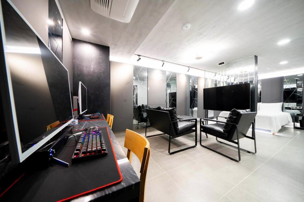 Ytt Hotel Busan Esterno foto