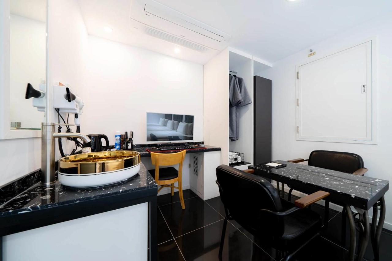 Ytt Hotel Busan Esterno foto