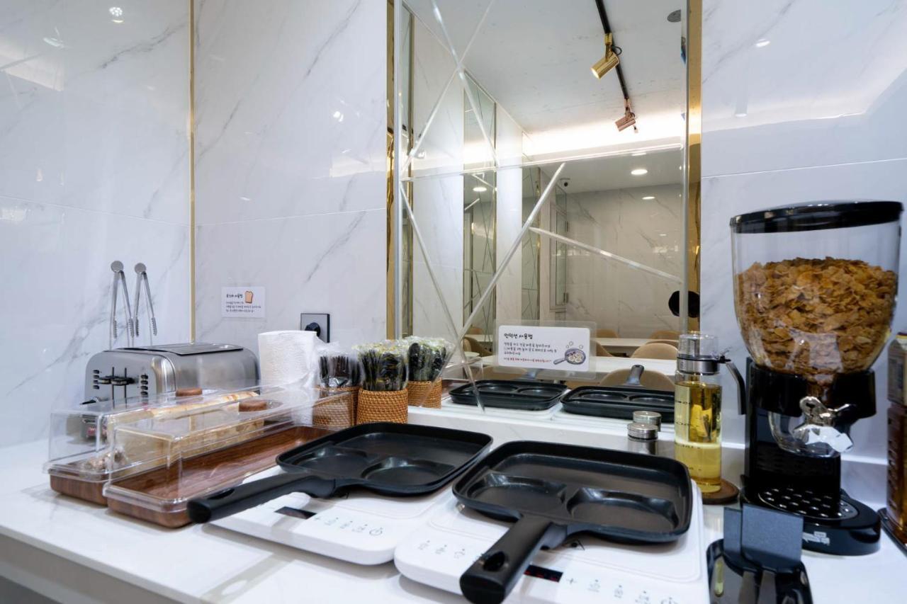 Ytt Hotel Busan Esterno foto