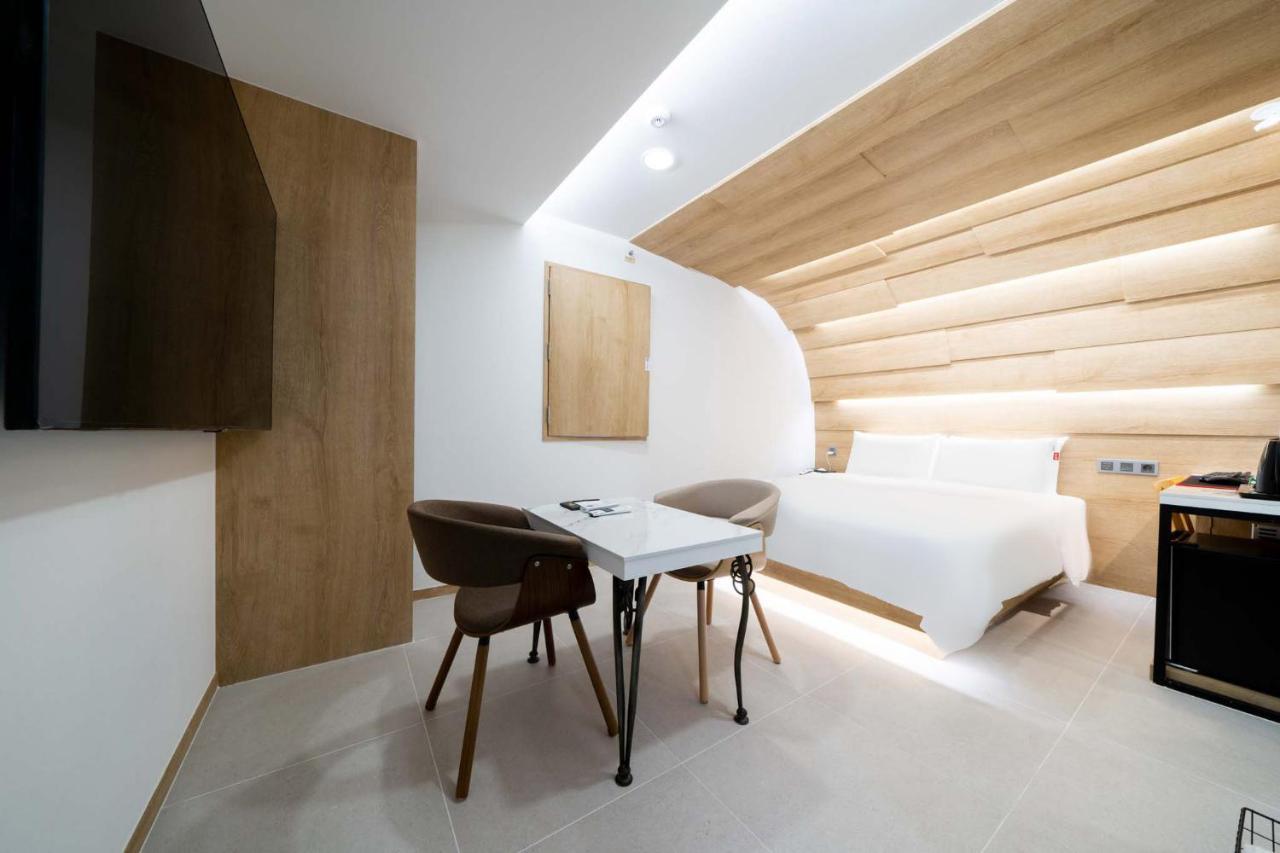 Ytt Hotel Busan Esterno foto