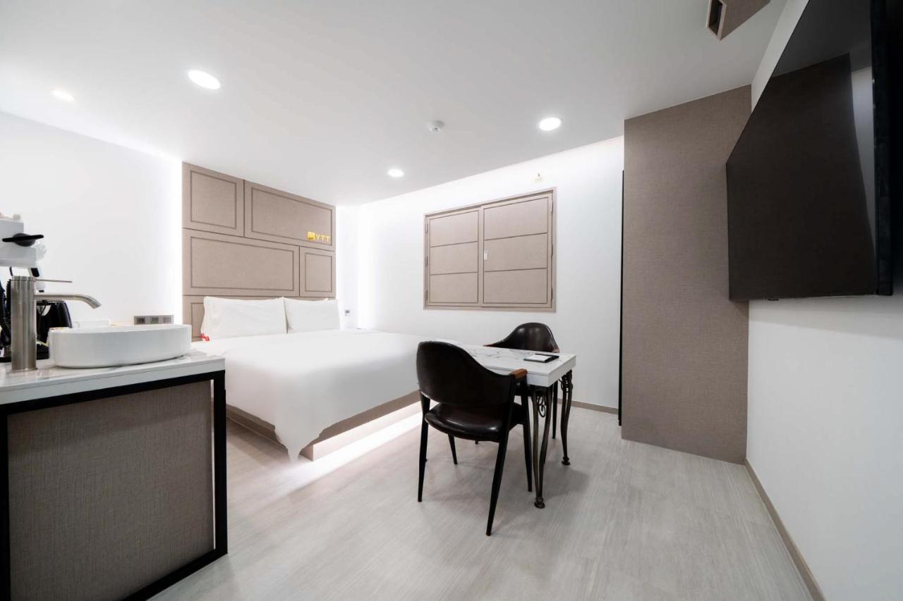 Ytt Hotel Busan Esterno foto
